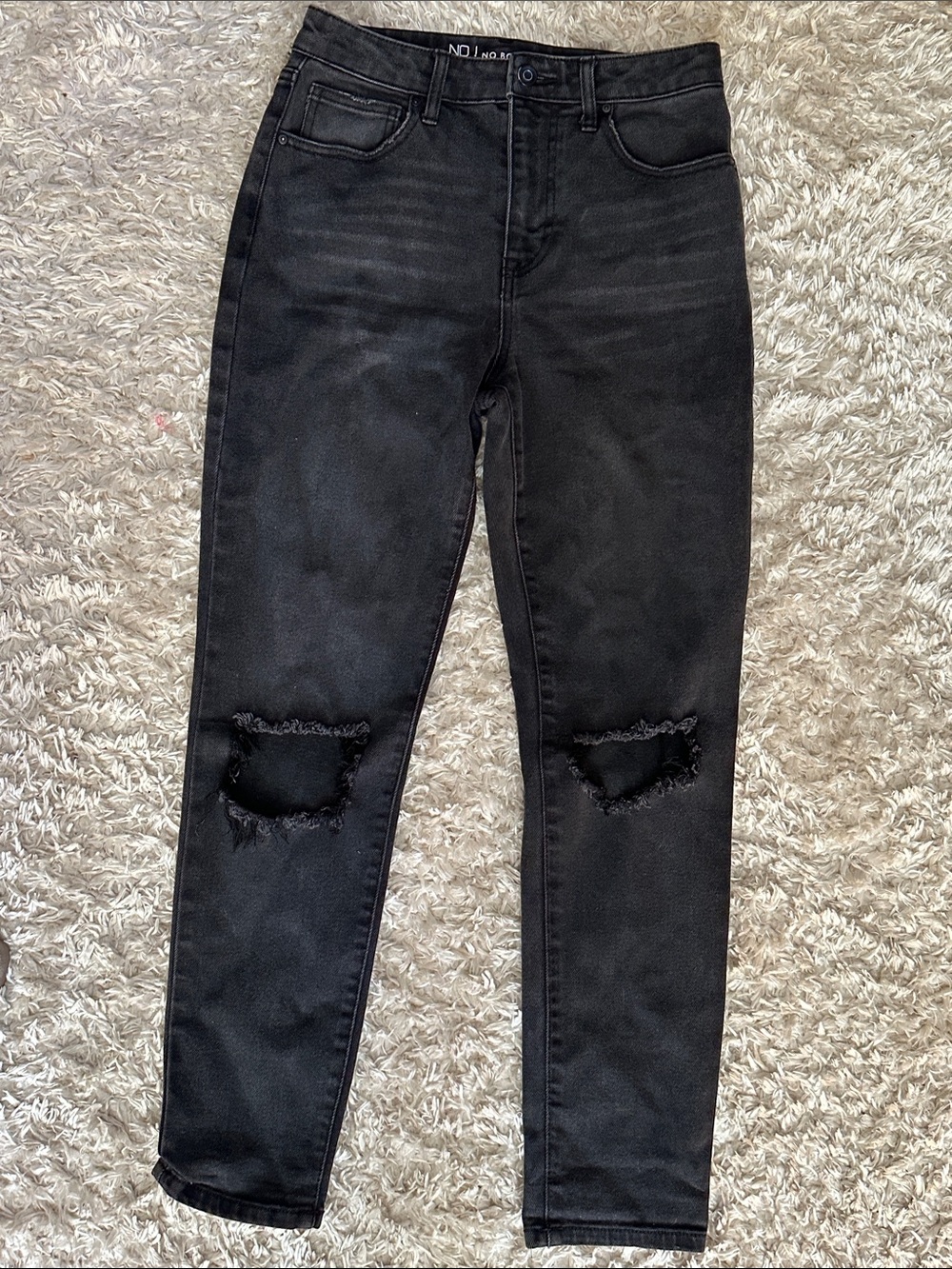 No Boundaries Ripped High-Rise Skinny Jeans